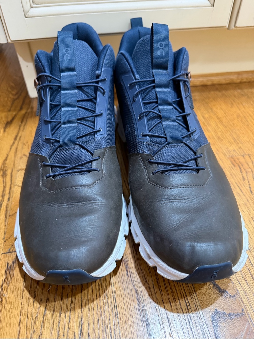 On Running Men's Hi Navy/Brown/White Athletic Shoes Sz 14 - Picture 2 of 6